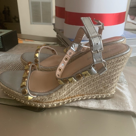 Olivia Miller Espadrilles Sandals platform Wedges SIZE 9 ๐ฅ๐ฅ๐ฅ๐ ๐ ๐  - Picture 4 of 5